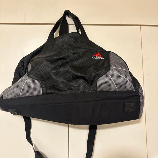 adidas ボストンバック 黒