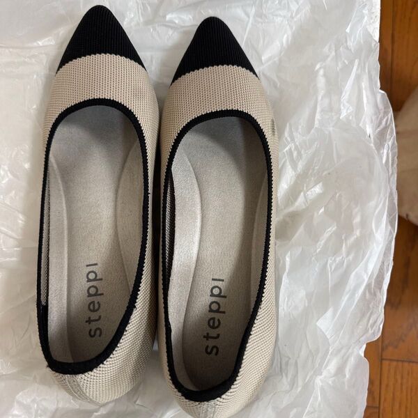 steppi フラットシューズ ベージュ 24cm
