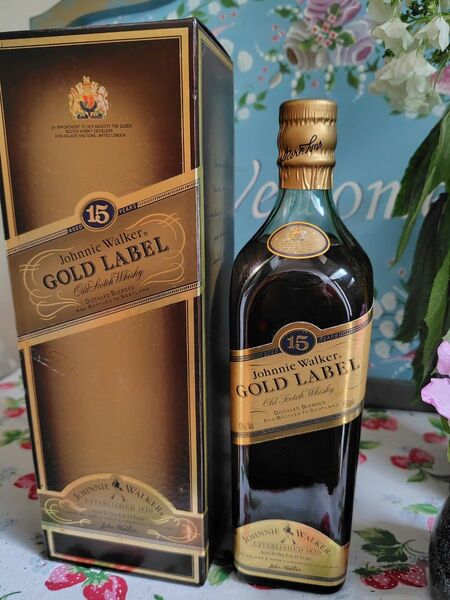 Johnnie Walker Gold Label 15年 スコッチウイスキー 未開封 箱付き ジョニーウォーカー ゴールドラベル