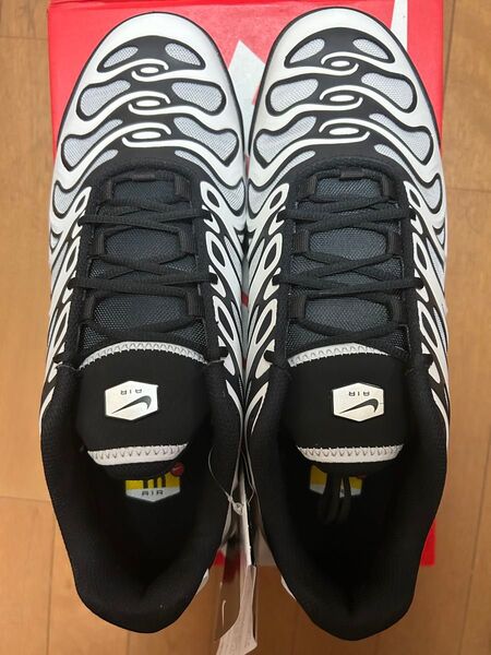 NIKE AIR MAX PLUS ドリフト ホワイト シルバー ブラック新品未使用
