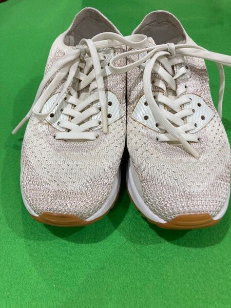 NIKE エアマックス スニーカー レディース ホワイト/ベージュ 23.5cm 送料込み料金