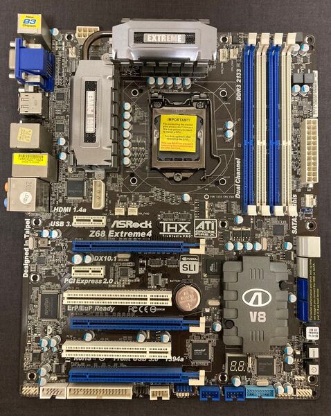 ASRock Z68 Extreme4 ATX LGA1155 マザーボード