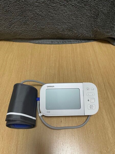 オムロン上腕式血圧計 プレミアム19シリーズHCR-7612T2 OMRON 血圧計 自動電子血圧計ヘルスケア