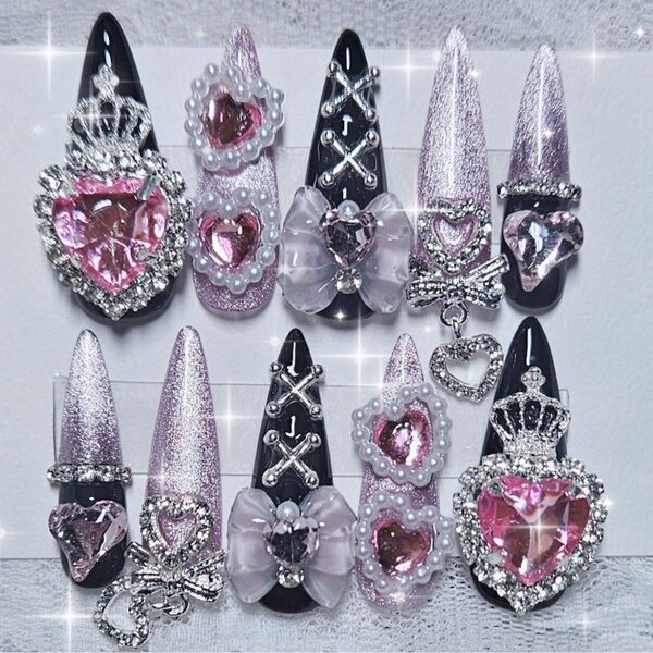 103 現品 ネイルチップ 黒 ピンク マグネット 量産型 地雷系 ゆめかわ 魔法少女 平成女児 姫系 ゴテゴテ 推し活 ロリータ