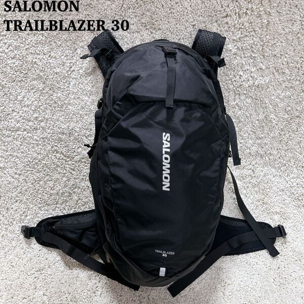 【極美品】SALOMON TRAILBLAZER 30 ナップザック リュック ザック バッグパック デイパック ブラック 30L