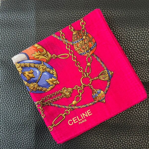 【未使用品・セリーヌ】47cmハンカチ・スカーフ・チェーン柄・CELINE・ヴィンテージ・ツイリー