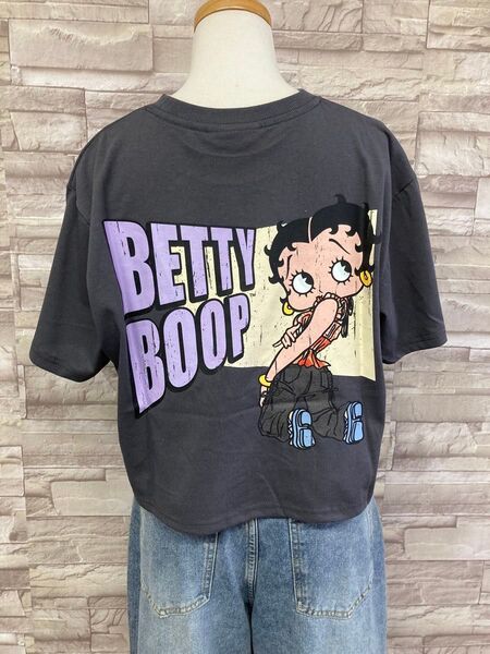 新品 ベティちゃんBettyBoop ベティブープ半袖Tシャツショート丈
