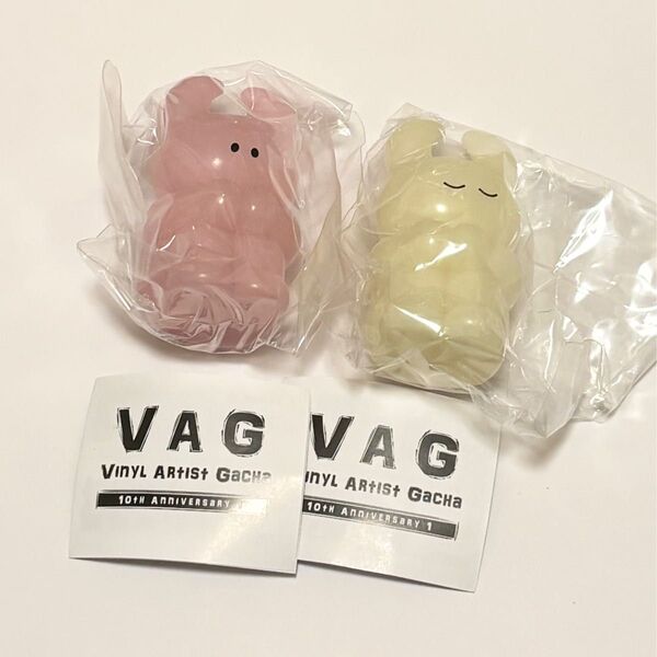 VAG 10th Anniversary1 考えるUAMOU 2種セット _ メディコムトイ _ ガチャ フィギュア ウアモウ