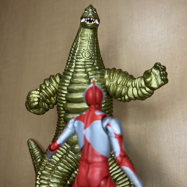 一番くじ ウルトラ怪獣 ビッグ ソフビ フィギュア賞 レッドキング 2代目