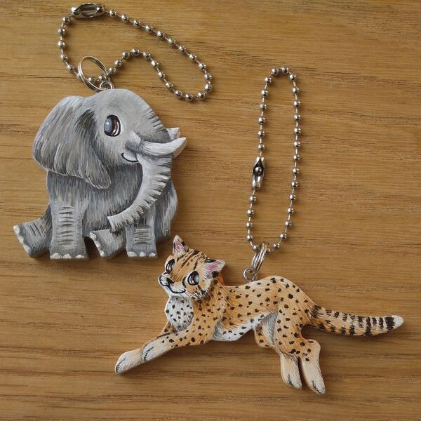 動物No5・小さいキーホルダー2個セット アフリカゾウ&チーター バッグチャーム ハンドメイド 雑貨 アクセサリー