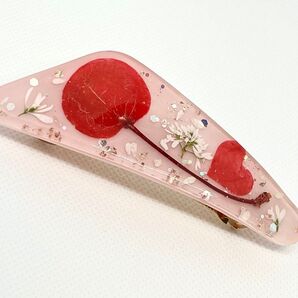 114 ハンドメイド さくらんぼ バレッタ レジン ハンドメイドヘアアクセサリー 髪飾り 髪留め