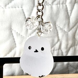 白い小鳥 シマエナガ? キーホルダー ペンダントトップに加工も可能 マスコット ハンドメイド