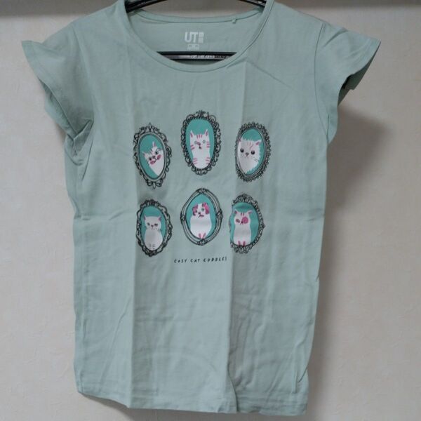 値下げ!ユニクロ 120サイズ 半袖Tシャツ カットソー キッズ ねこちゃん柄 トップス 女の子 半袖