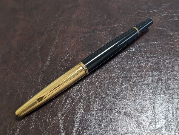 Pilot C-700GW キャップレス 万年筆 廃盤 回転式 18k 22k