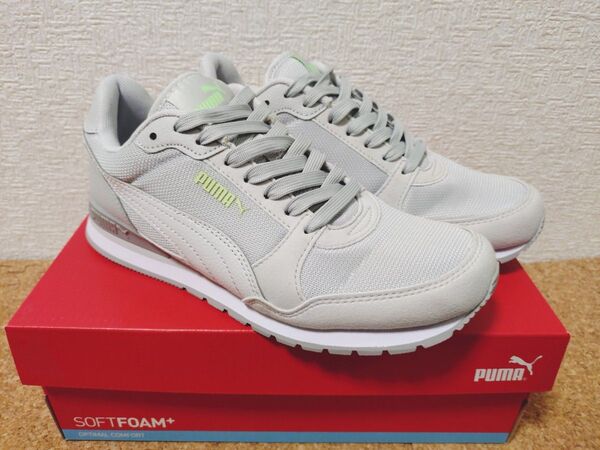 美品 PUMA ST ランナー V3 メッシュ 23.5cm