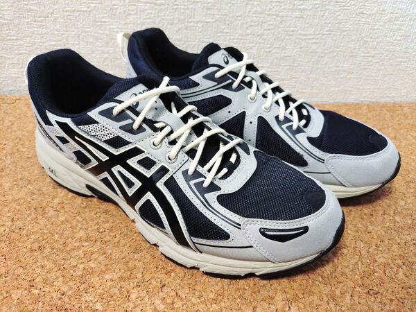 美品 ASICS GEL-VENTURE 6 ブラック 28cm