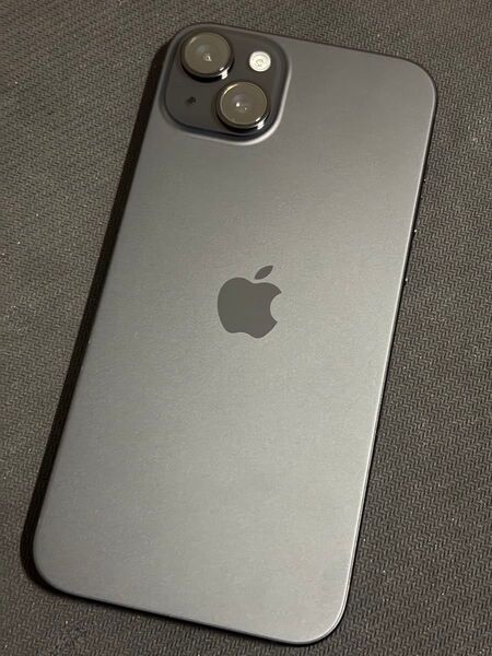 【美品】iPhone 15 Plus 128GB ブラック SIMフリー 純正バッテリー100%