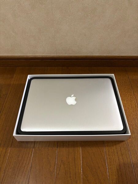 Apple MacBook Air 13インチ シルバー i7 8GB 512GB