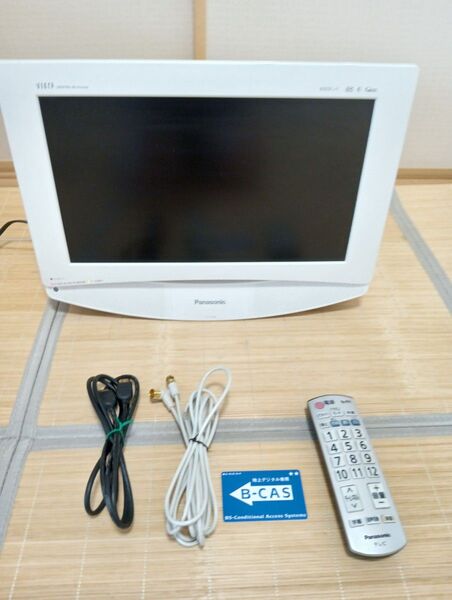 最終値下げしました!パナソニックVIERA液晶テレビTH-17LX8-W