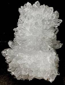 新品☆水晶クラスター中国産クリスタル原石(重さ:約488gサイズ:約11.5×約8.5×高さ約7.5cm)クォーツ宝石crystal鉱物ホワイトカラー透明度