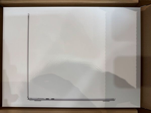MacBook Air 15インチ Apple M4 [2025年春モデル/SSD 512GB/メモリ16GB MW1H3J/A