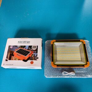 LED 作業灯 投光器 ランタン ソーラー充電