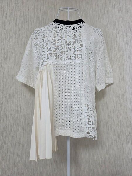 MICALLE MICALLE カットワークレース サイドプリーツトップス