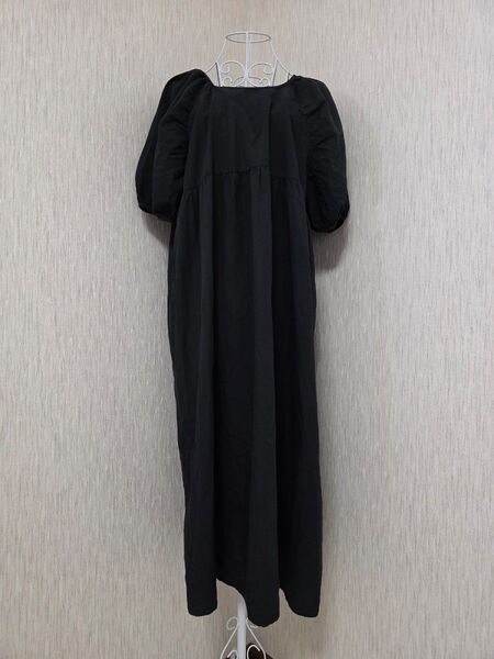 半袖 パフスリーブ ロングワンピース バックリボン Aライン 黒