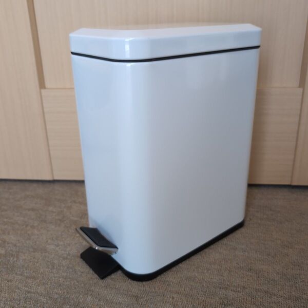 5L ステンレス製 スリム ゴミ箱 ダストボックス 四角形 蓋付き ペダル式
