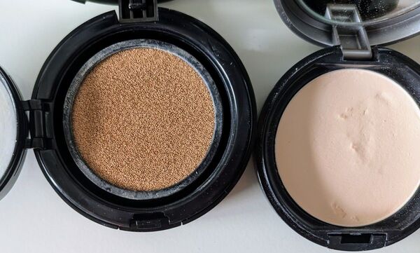 値下げ アンドビー クッションファンデ マットベージュSPF33 プレストクリアパウダーSPF27 日本製 2点セット