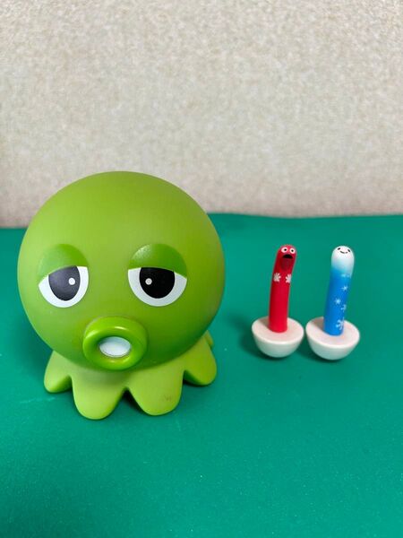 ガチャピン タコ型貯金箱 【ムックとチンアナゴのおきあがりこぼしフィギュア付き】