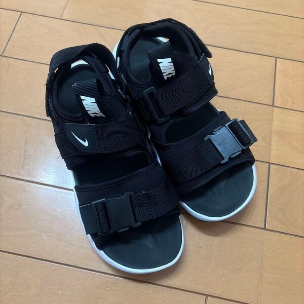 NIKE スポーツサンダル ブラック 23.5㎝
