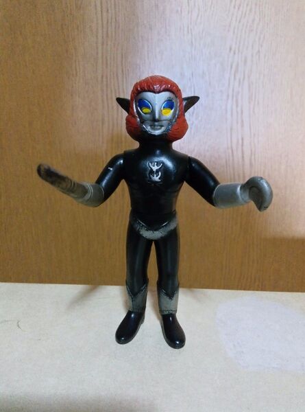 タカトクソフビ人形 マグマ星人(13㌢) ソフビ ポピー