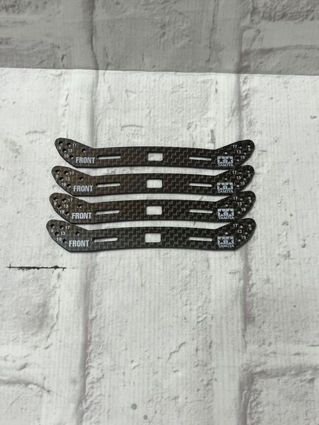 ミニ四駆 スライドダンパーカーボン2mm スラダン フロント4枚