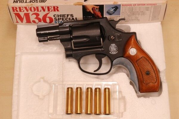 木製グリップ メタルカートリッジ マルシン S&W M36 チーフスペシャル 2インチ グリップアダプター付属 ガスリボルバー