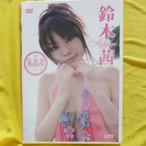 鈴木茜、グラビア DVD