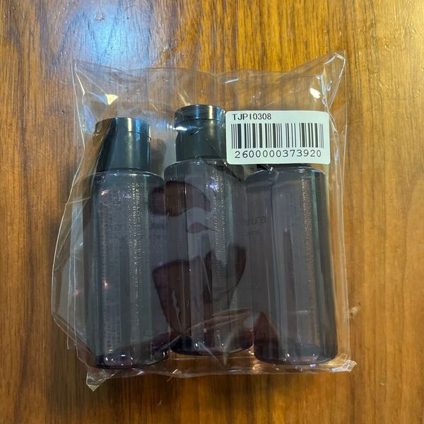 【新品、未使用】シュウ ウエムラ ブランクロマ ブライト&ポリッシュ クレンジング オイル 50m x 3本