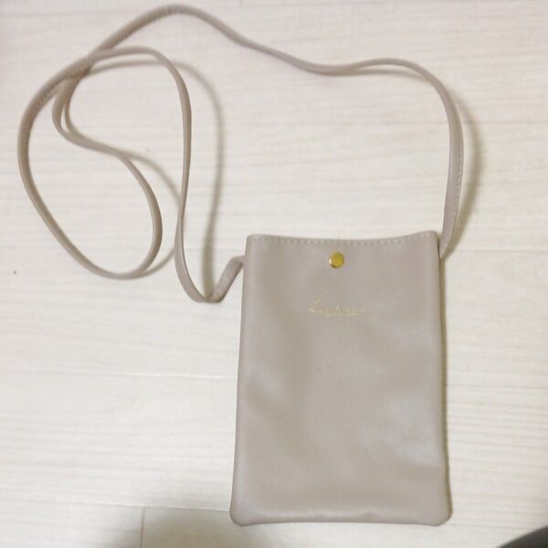 スマホショルダーダイソーの品