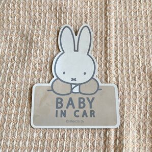 ミッフィー カーステッカー ステッカー miffy マグネット 車 うさぎ キャラクター