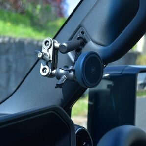 ★即納 新品★ アシストグリップ スマホスタンド ランドクルーザー250 300 70 ハイラックス ハイエース
