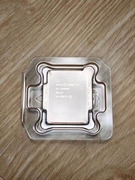 Intel Core I9 12900KF 16C 24T 30M CPU LGA1700 12世代