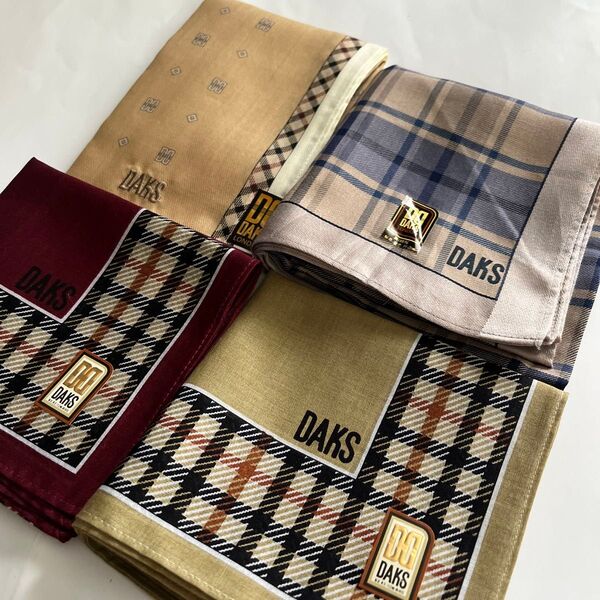 ② 未使用 DAKSハンカチ 4枚セット DAKS ブランドハンカチ メンズハンカチ