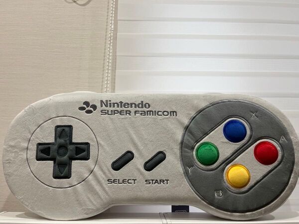 ニンテンドーミュージアム グッズショップ『ボーナスステージ』○コントローラークッション スーパーファミコン