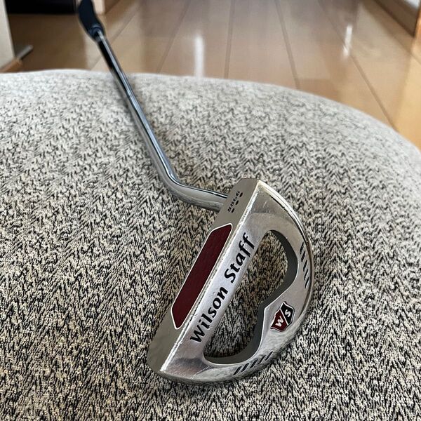美品ウィルソンスタッフ Wilson staff 8866 パター 33インチ グリップ新品 マレットタイプ
