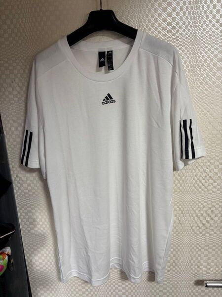 アディダス 半袖Tシャツ 4 X O