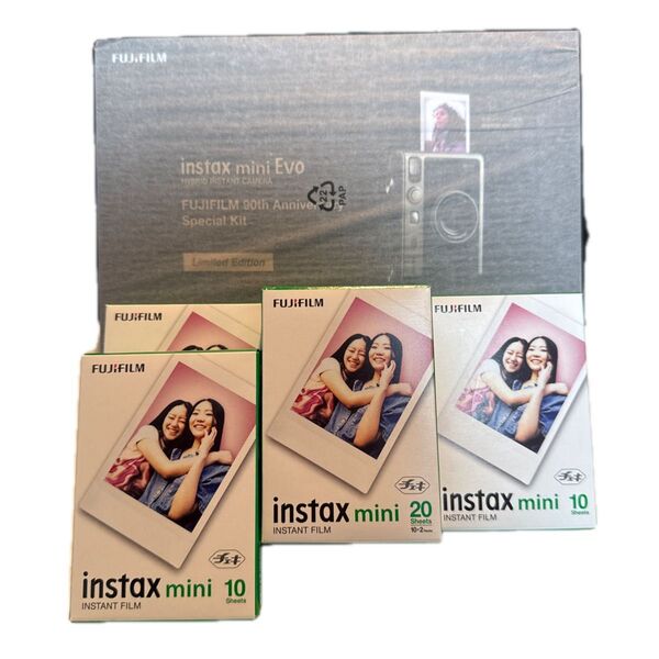新品 instax mini Evo 90th Anniversaryチェキゴールド フィルム50枚付