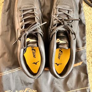 Mizuno Global Eliteスパイク、ブラック、収納袋付き、金具