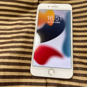 美品iPhone 7プラス 32GB SIMロックフリー シルバー