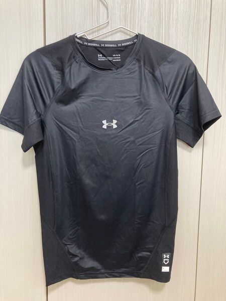 野球 アンダーシャツ UNDER ARMOUR UAアイソチル コンプレッション ショートスリーブ クルーネック ブラック L