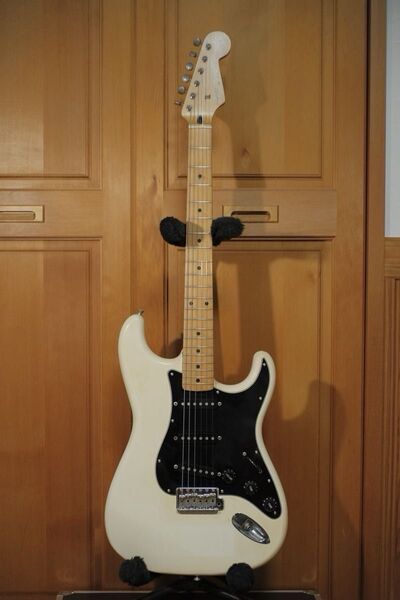 Squier MADE IN JAPAN STRATOCASTER 日本製